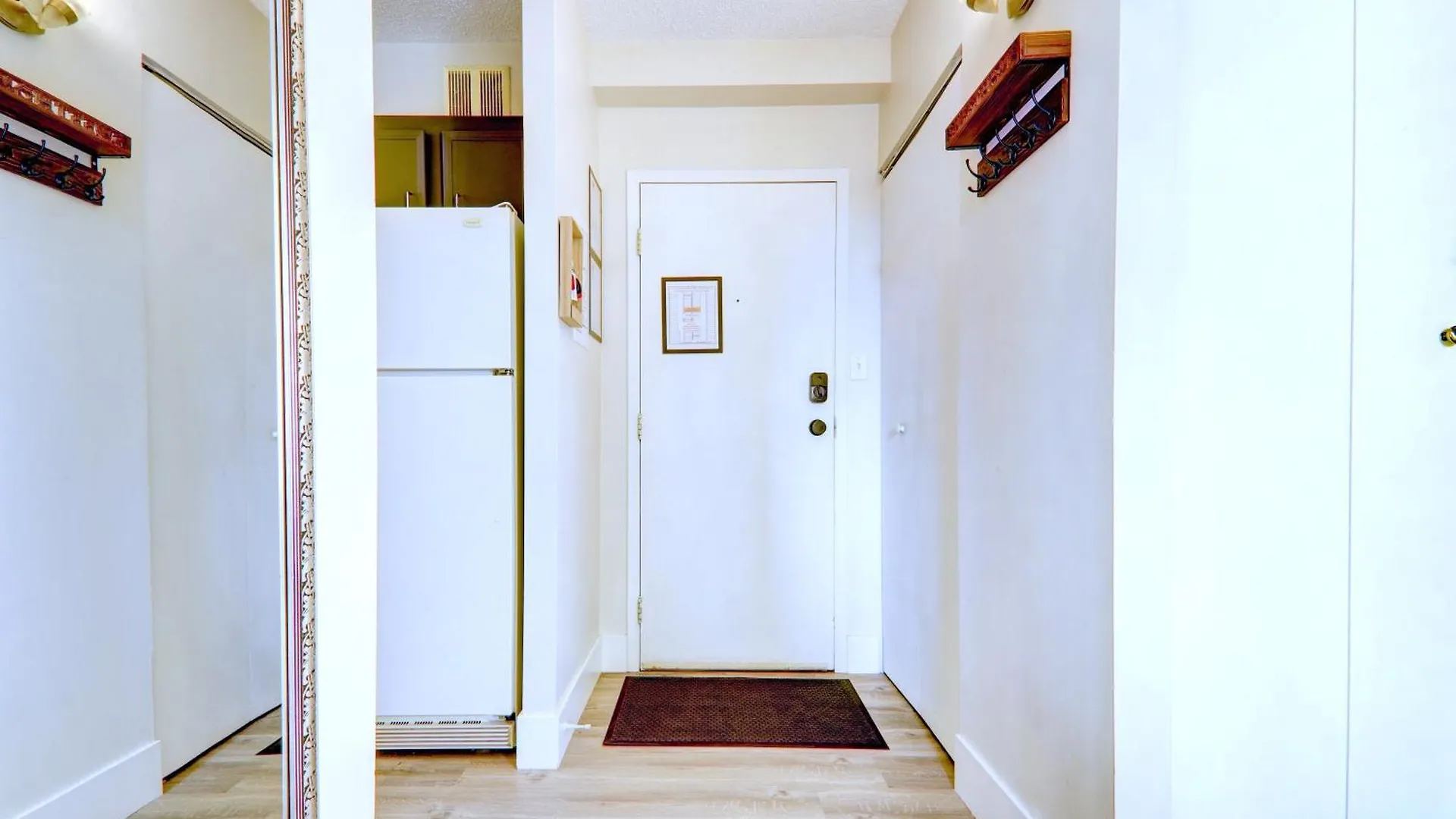 YYC Spacious Top Floor At Stampede W Free Parking And Ac 0*,